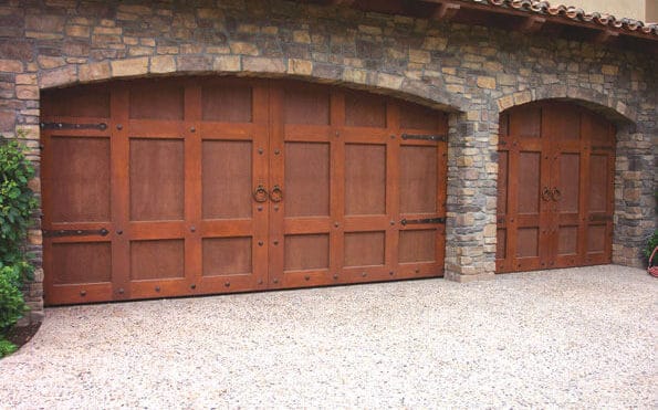 Pros and Cons of Aluminum Garage Doors in Colorado Springs, CO